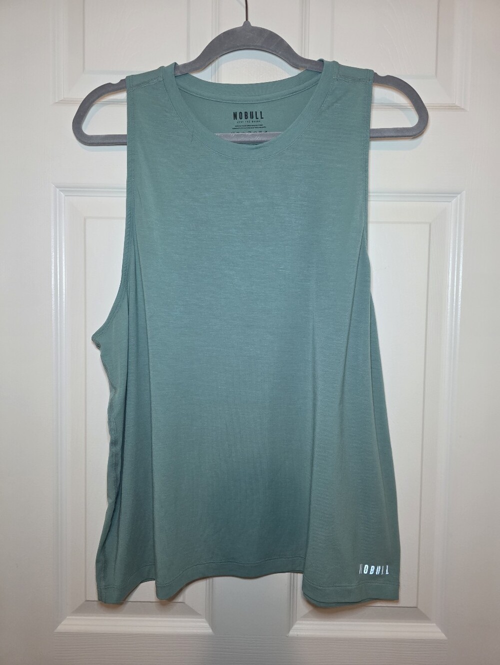 Nobull Women’s XXL Green Muscle Tank Top Athletic Sporty Running Casual Colorful